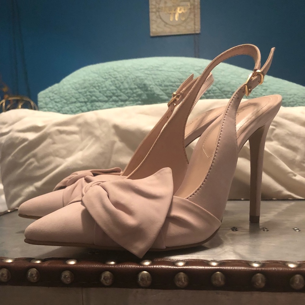 Aldo light pink/natural heels. NWOT